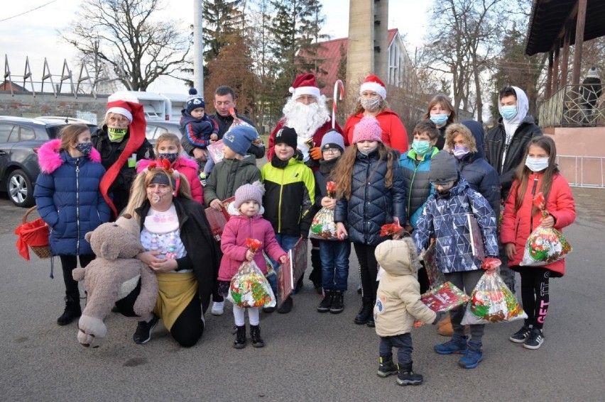 Gmina Jemielno. Święty Mikołaj odwiedził dzieci w całej gminie [ZDJĘCIA]