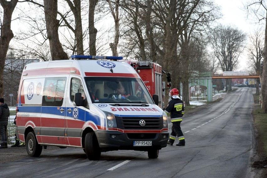 Wypadek na drodze nr 179 w Szydłowie