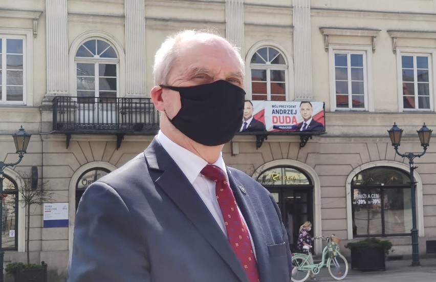 Wybory prezydenckie  2020: Posłowie PiS Macierewicz i...