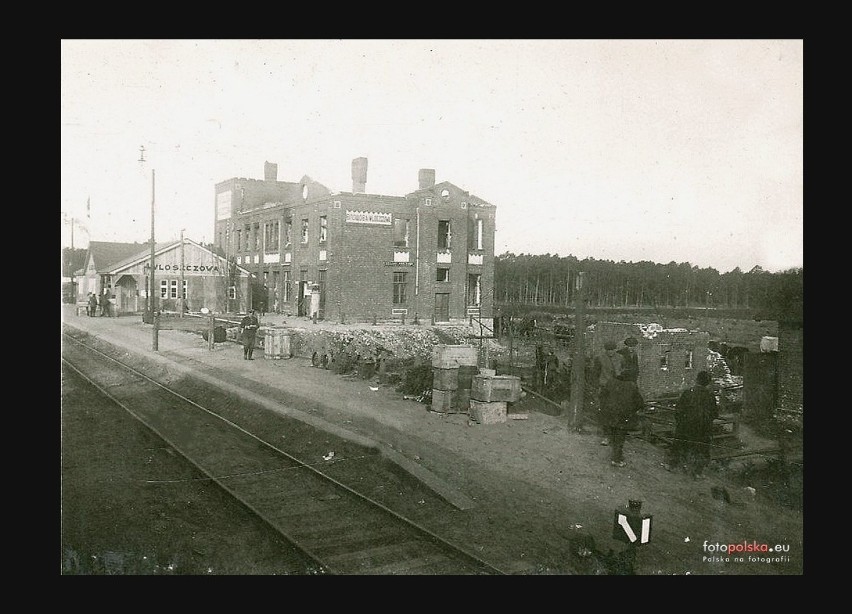Dworzec kolejowy we Włoszczowie w 1916 roku.

ZOBACZ WIĘCEJ...