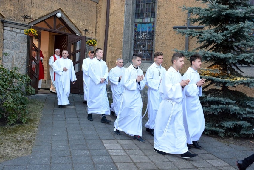 Wielki Piątek – Parafia pw. Macierzyństwa NMP w Zbąszynku