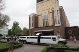 Gliwice: Gigantyczny Hummer pod kościołem... to nie ślub, a Pierwsza Komunia Święta [ZDJĘCIA]