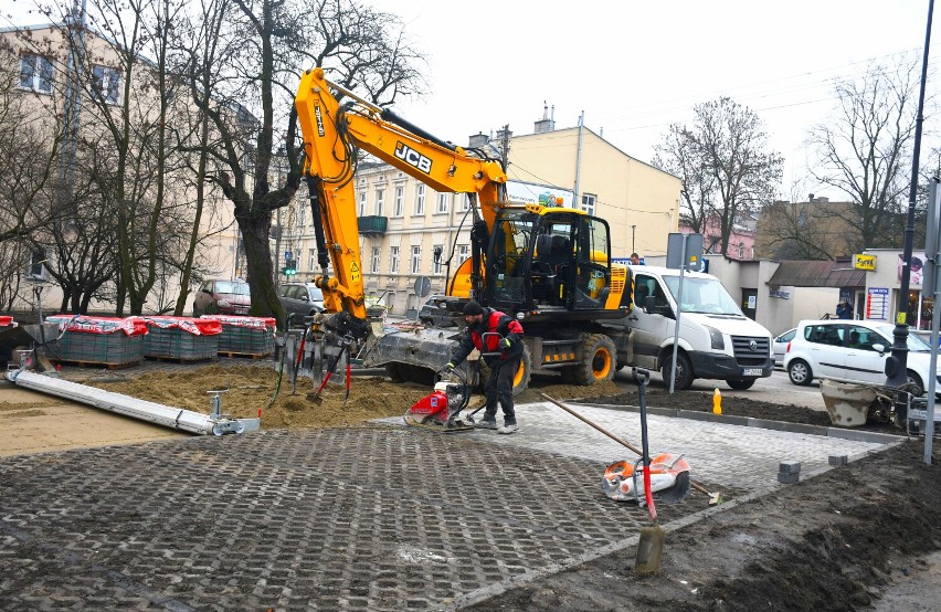 Budują parking obok wiaduktu przy Wojska Polskiego w...