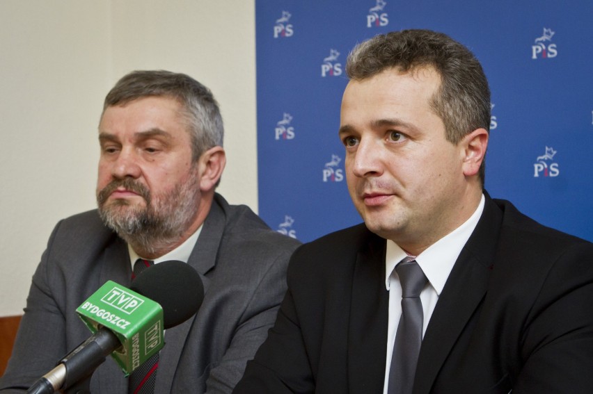 Mikołaj Bogdanowicz (z prawej), wojewoda Kujawsko-Pomorski.