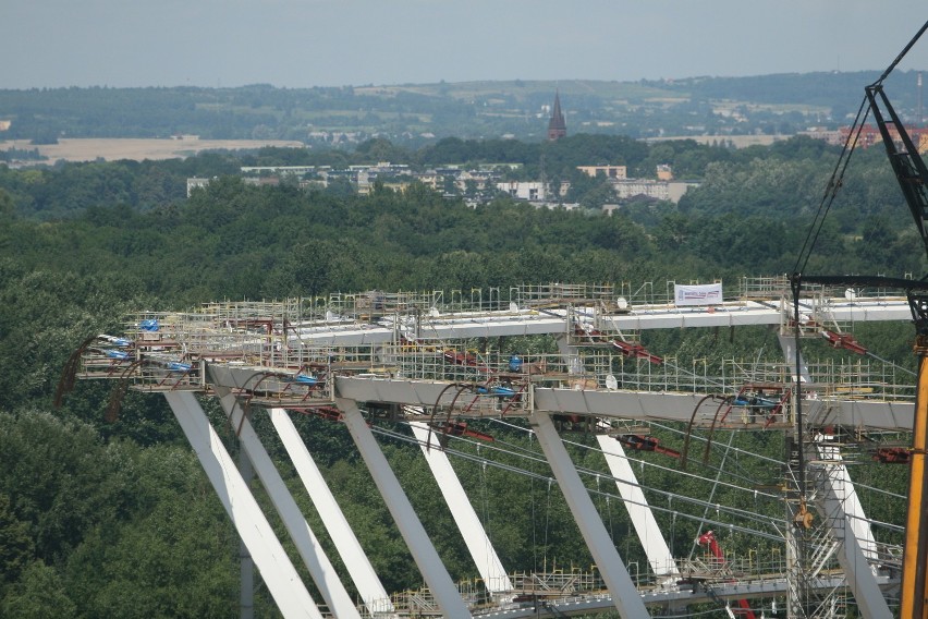 Chorzów: Big Lift na Stadionie Śląskim. Na linach zawiśnie dach [ZDJĘCIA]