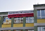 Likwidacja szkół w Warszawie: rodzice przemaszerują w obronie edukacji
