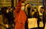Protest kobiet w Jarosławiu. Duża frekwencja na manifestacji "Strajk Kobiet" [ZDJĘCIA]