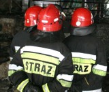 Płonie dom w Bukowcu. Strażacy w akcji