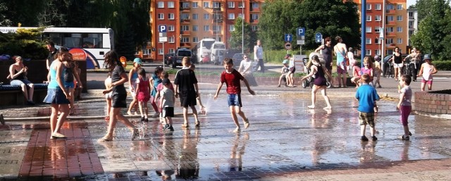 Upały w Pile łatwiej przetrwać dzięki kurtynie wodnej