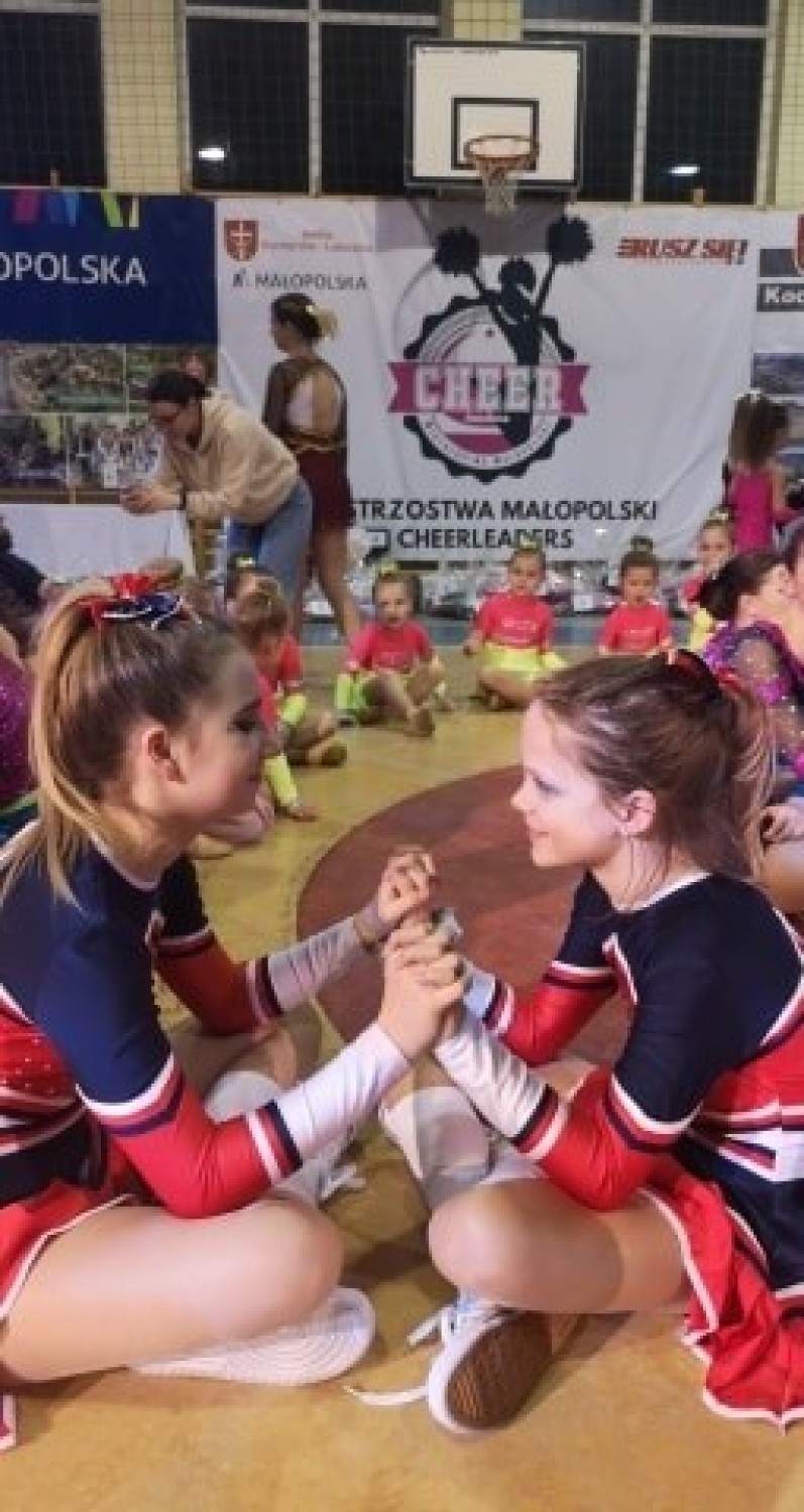 Cheerleaderki Warty Gorzów wracają z mistrzostw z medalami