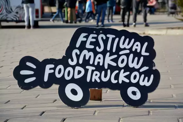 Pysznych dań z food trucków po raz kolejny będzie można skosztować na sępoleńskim targowisku.