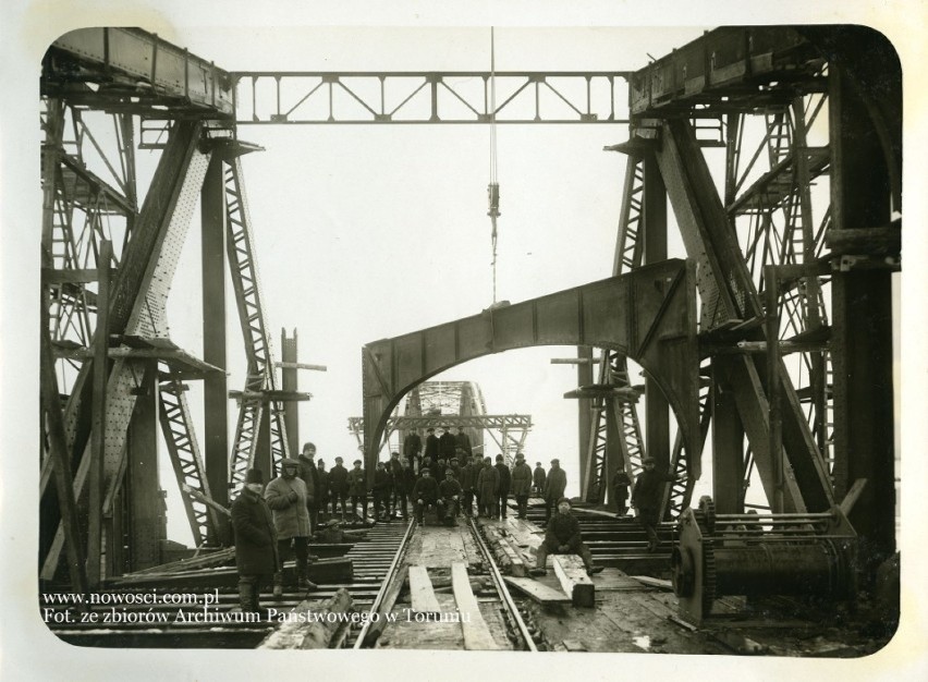 Rozbiórka mostu w Opaleniu rozpoczęła się w połowie 1928...