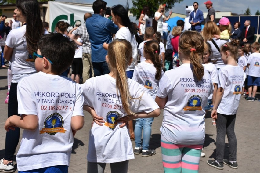 Uczniowie ARKI pobili rekord Polski w tańcu cha-cha