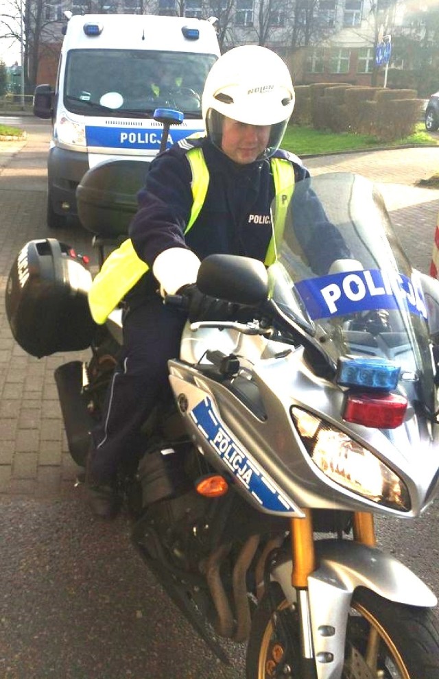 Nadeszła wiosna. Malborscy policjanci także używają już motocykli do patrolowania dróg.