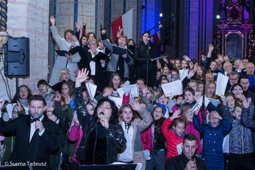 "Stargard dla Niepodległej". Niezwykły koncert muzyki patriotycznej i sakralnej [ZDJĘCIA, WIDEO]