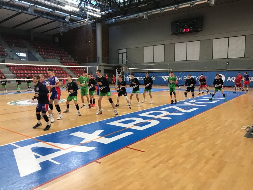 Młodzi siatkarze Chełmca Wałbrzych zdominowali rywalizację w Międzynarodowym Turnieju Siatkówki w Aqua Zdroju