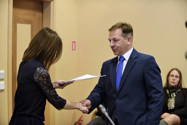Adam Hrehorowicz uzyskał mandat radnego miejskiego w Oleśnicy, startują z komitetu obecnego burmistrza Jana Bronsia