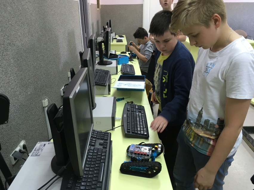 Uczniowie SP nr 1 w Łęczycy wezmą udział w Międzynarodowym Turnieju Robotów ROBOTIC DAY w Pradze [ZDJĘCIA]