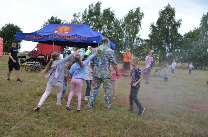 Piknik rodzinny odbył się w Luboli w gminie Pęczniew. Była zabawa i przesłanie o bezpieczeństwie ZDJĘCIA