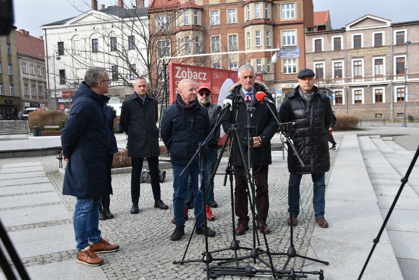 Na placu Magistrackim w Wałbrxzychu stanął dwumetrowy model...