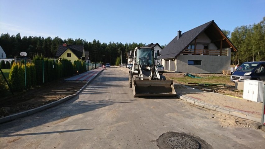 Nowe chodniki i drogi wybudowane w 2020 roku na terenie gminy Kościerzyna [ZDJĘCIA]
