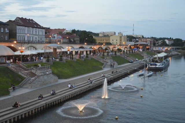 Jaka będzie pogoda w sierpniu? Jaka będzie pogoda w Gorzowie Wlkp.? Według prognozy długoterminowej temperatury w ciągu dnia wyniosą od 20 do 24 stopni C.