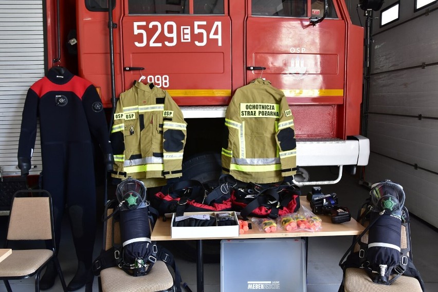 Ochotnicza Straż Pożarna w Rawie Mazowieckiej otrzymała nowy sprzęt