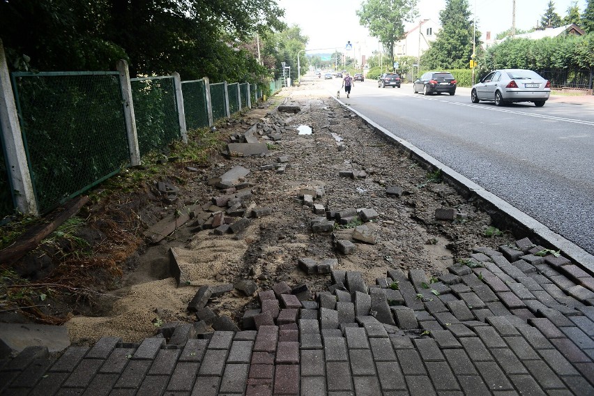 Powódź błyskawiczna w Jaśle. Rok temu woda zalała kilkaset budynków, zniszczyła domy, firmy, drogi, obejścia [ZDJĘCIA]