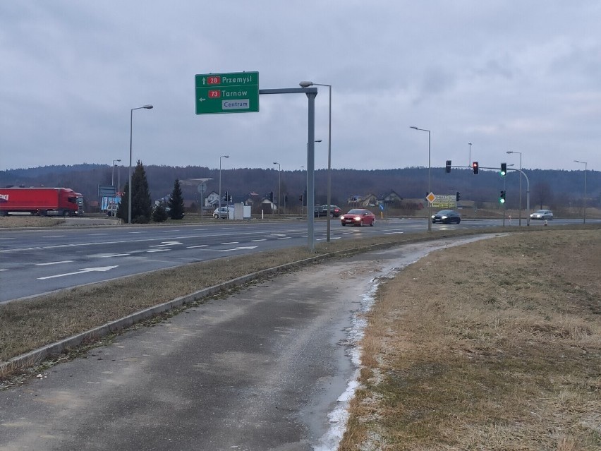 Opóźniają się prace przy budowie drogi do nowego centrum handlowego w Jaśle