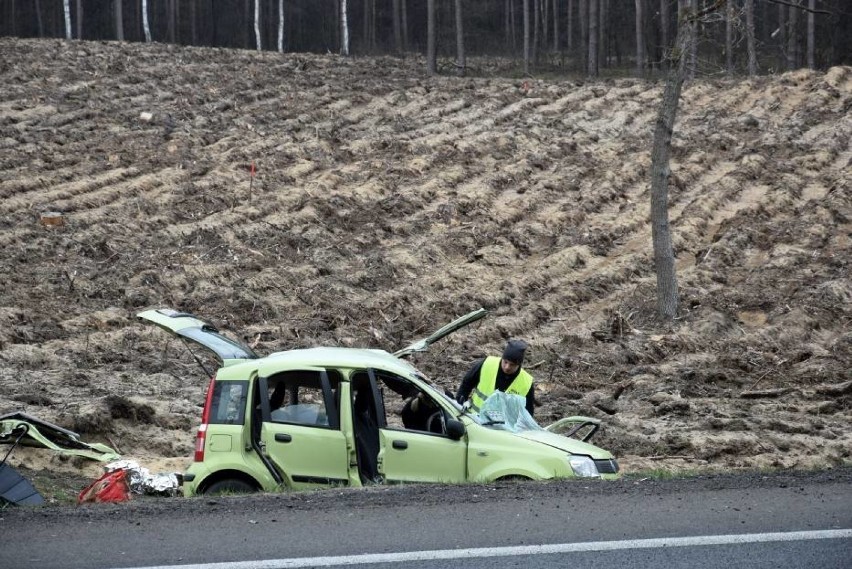 Piła. Zarzuty i areszt dla sprawcy śmiertelnego wypadku na krajowej dziesiątce. Kierowca ciężarówki był pod wpływem narkotyków