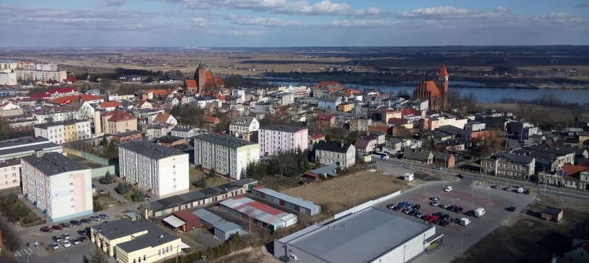 Nowe z lotu ptaka wygląda niesamowicie. Piękne widoki na Wisłę uchwycone przez dron [zdjęcia]