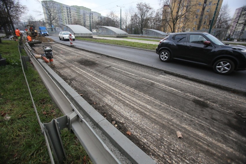 Sosnowiec. Remont nawierzchni na ulicy Piłsudskiego.