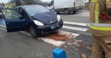 Wypadek na drodze krajowej nr 79 w Rudawie. Zderzenie dwóch samochodów, jedna osoba poszkodowana