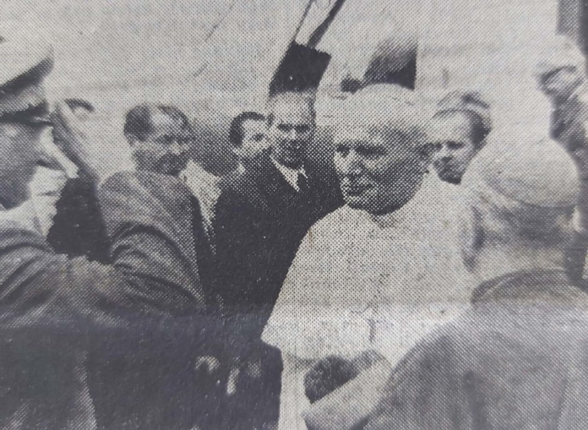 20 czerwca 1983 roku polski papież na katowickim lotnisku...