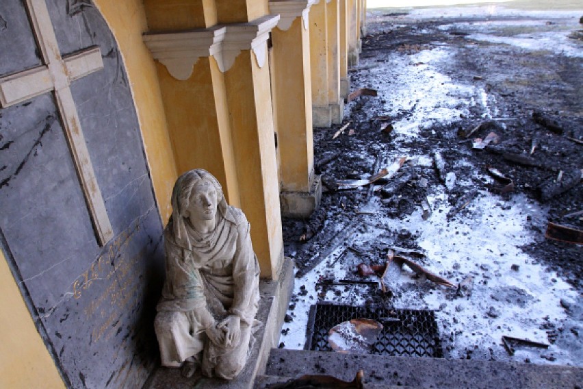 Dwie doby trwało gaszenie pożaru w klasztorze w Alwernii....