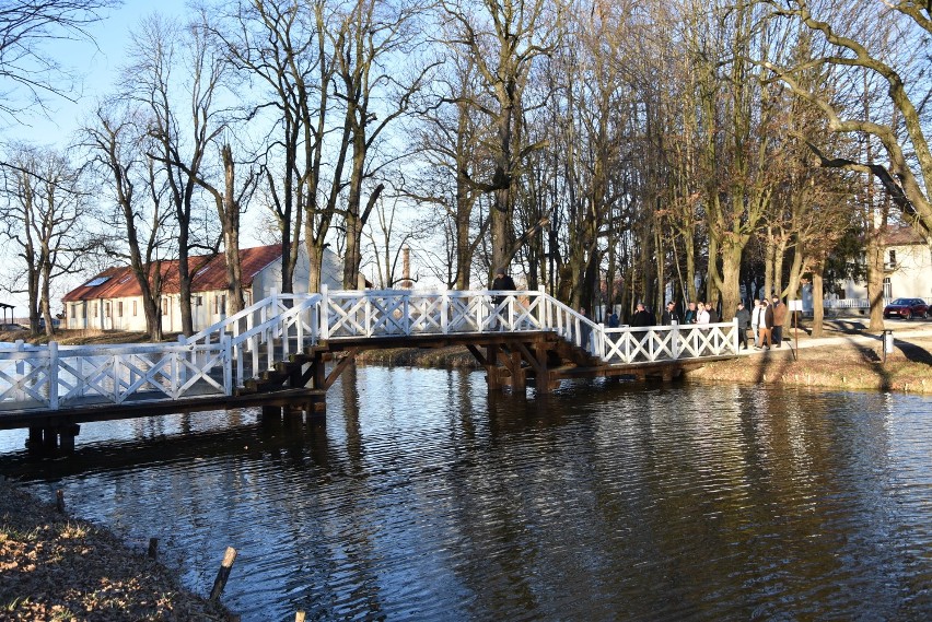 Park w miejscowości Breń (powiat dąbrowski)