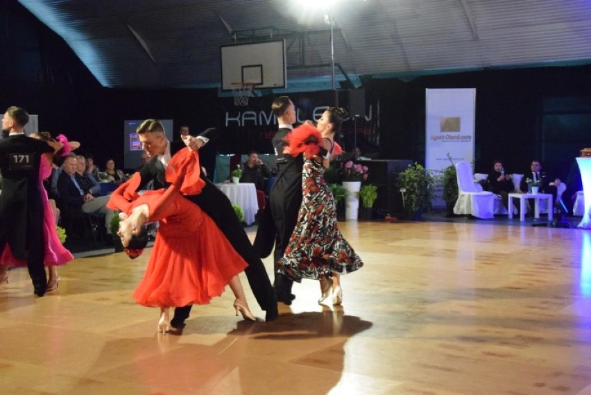 Pruszcz Gdański. Tancerze z całej Polski zatańczyli w III Ogólnopolskim Turnieju Tańca Sportowego [ZDJĘCIA, WIDEO]