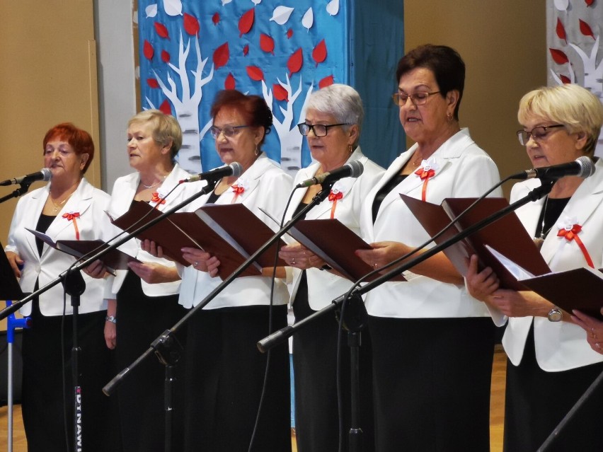 Przegląd Piosenki Patriotycznej „Matecznik” w Szadku  ZDJĘCIA