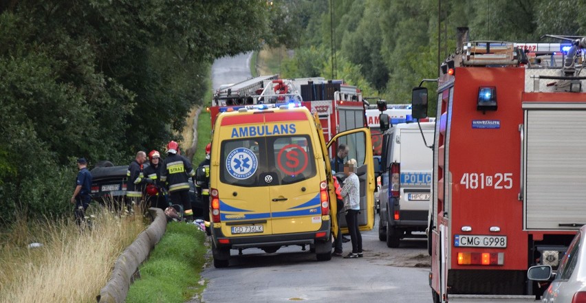 Kierująca przewoziła nietrzeźwego męża i trójkę dzieci, z...