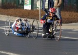 Niepełnosprawny półmaratończyk nie dostał medalu, bo "mógł się pospieszyć"  
