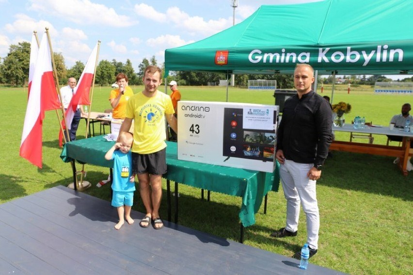 Kobylin. 158 zawodników na starcie XXIX Biegu im. Marszałka Józefa Piłsudskiego  [FOTO] 