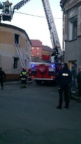Pożar w Zawidowie. Palił się budynek mieszkalny (ZDJĘCIA)