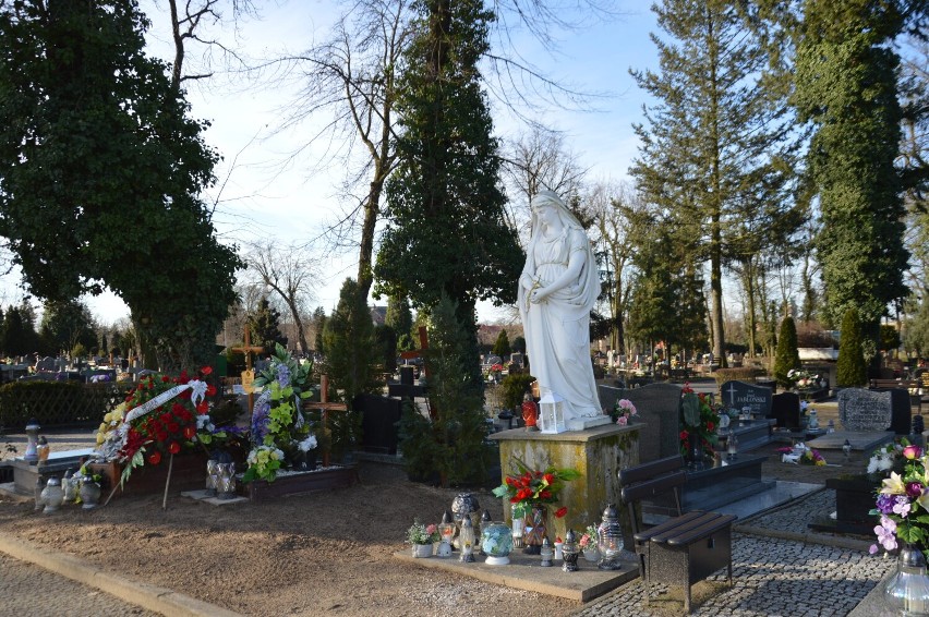 Cmentarz komunalny w Żaganiu. Coraz więcej grobów, miejsce się kurczy!