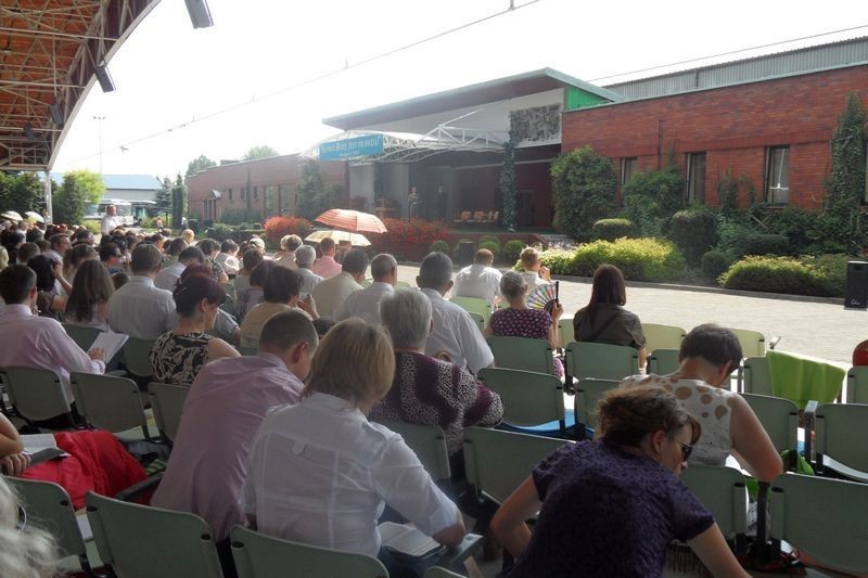Kongres Świadków Jehowy w Sosnowcu. 8 tys. wiernych z Małopolski