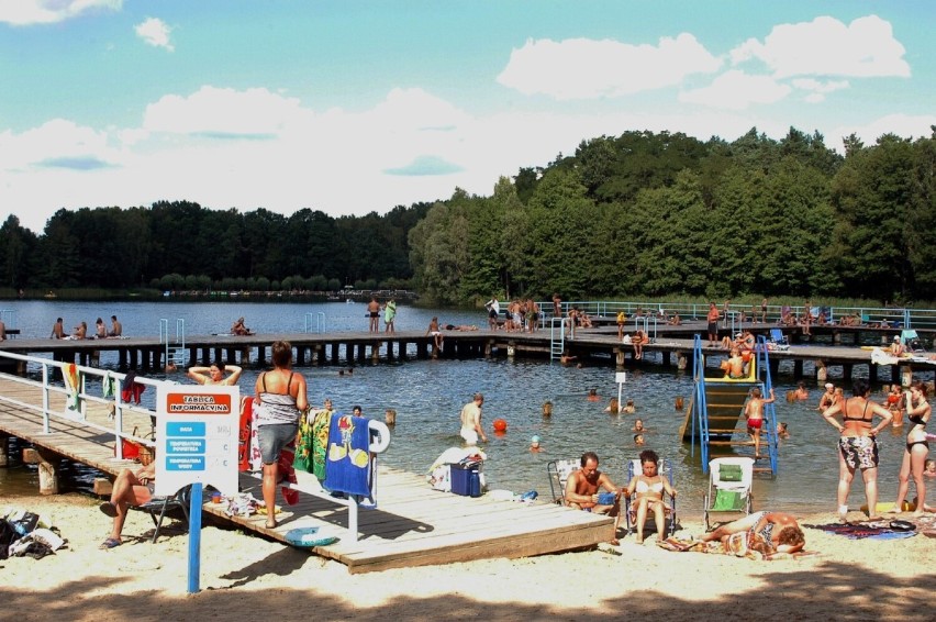 2009 rok - zdjęcia z plaży kąpieliska w Łochowicach.