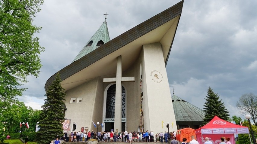 Nowy Sącz. Pierwsze w Polsce sanktuarium św. Rity, patronki spraw beznadziejnych