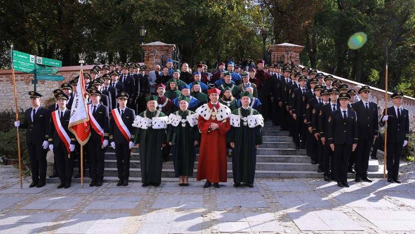 Chełmska PANS uroczyście zainaugurowała nowy rok akademicki. Zobacz zdjęcia