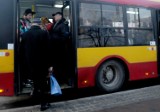 Wrocław. Pasażerowie nie mieszczą się w autobusie. Chcą nowej linii MPK