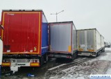 Uwaga kierowcy z Żagania i okolic! Koło Bolesławca był wielki karambol 9 ciężarówek! Autostrada A 4 zablokowana!