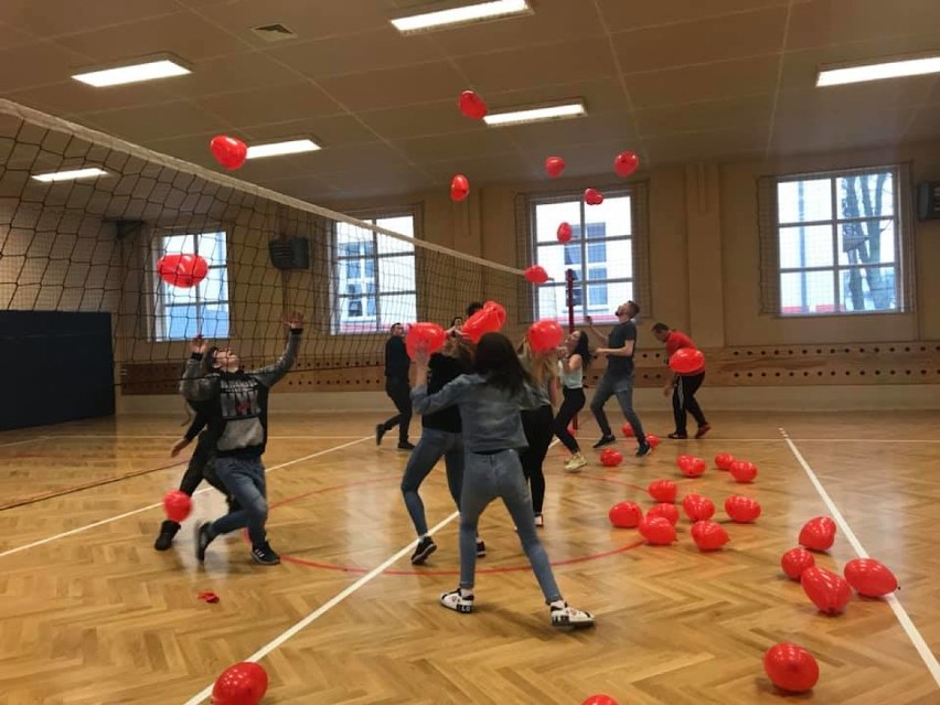 Sportowe Walentynki w Centrum Kształcenia i Wychowania OHP w Pleszewie